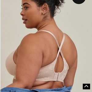 NWT Torrid curve 44B everyday racerback bra with 360 smoothing